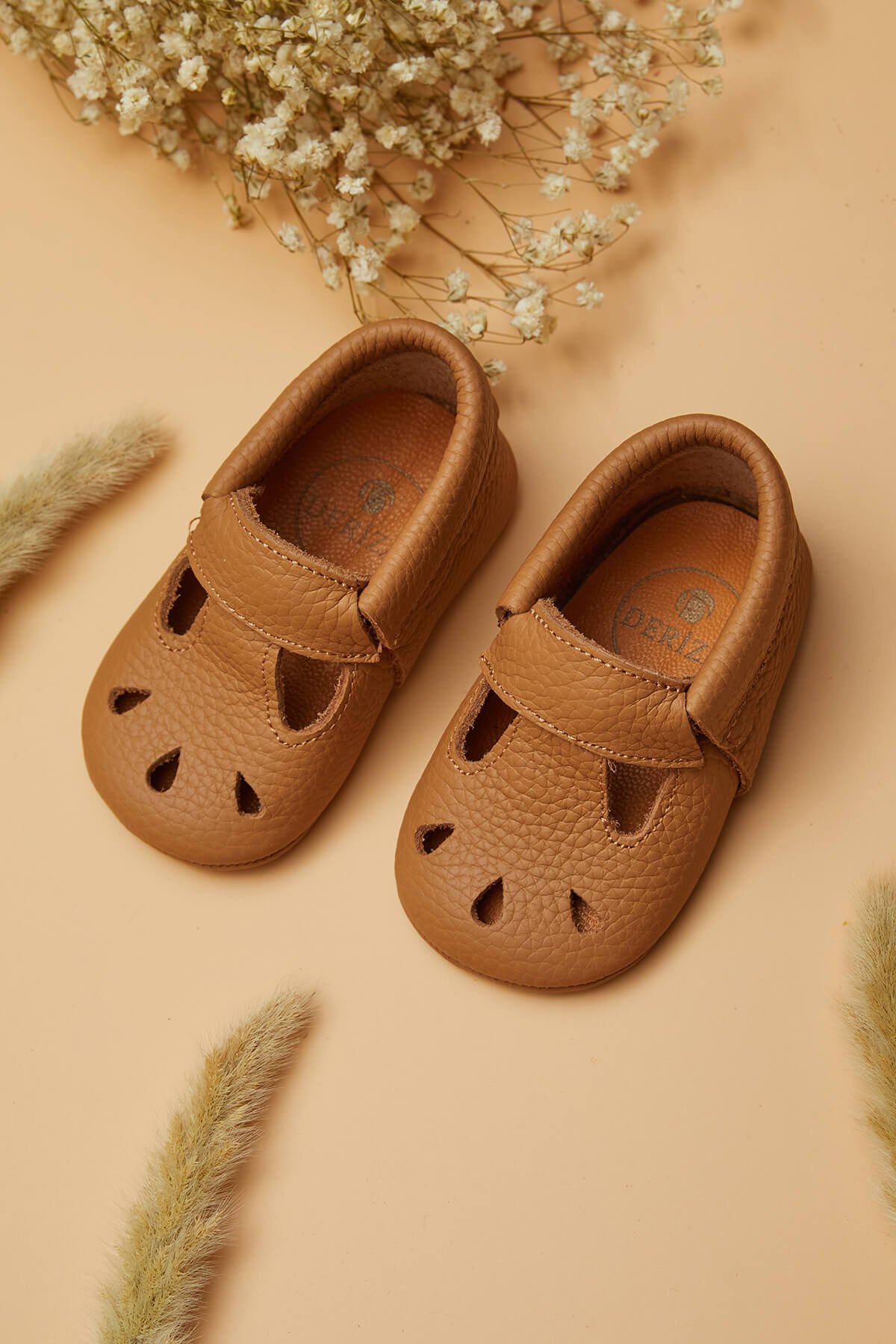 Светло-коричневые детские туфли из натуральной кожи