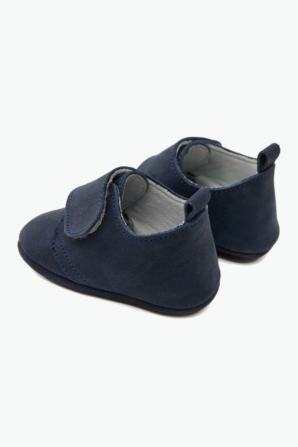 Детская обувь из натуральной кожи на липучках темно-синего цвета